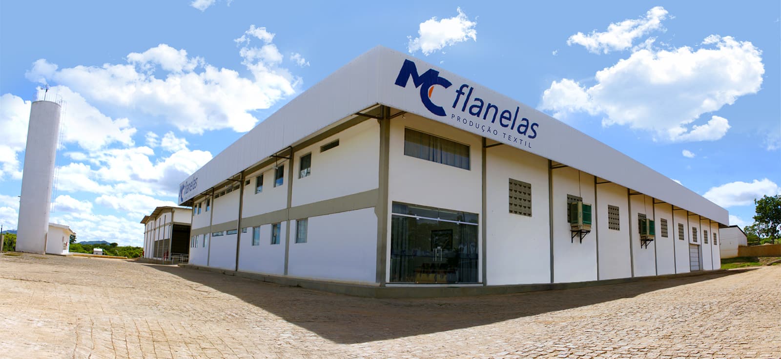 Fachada da fábrica da MC Flanelas em Itaporanga-PB